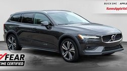 2025 Volvo V60 Cross Country B5 Plus