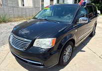 2014 Chrysler Town and Country 