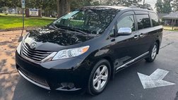 2017 Toyota Sienna LE 8-Passenger