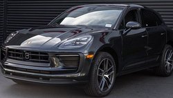 2025 Porsche Macan T