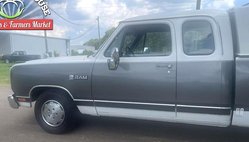 1990 Dodge RAM 150 LE