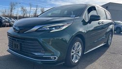 2023 Toyota Sienna Platinum 7-Passenger
