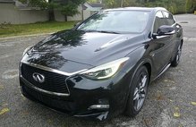 2017 Infiniti QX30 Sport