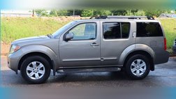 2005 Nissan Pathfinder LE 4WD