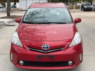 2012 Toyota Prius v FWD