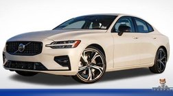 2024 Volvo S60 B5 Plus Dark Theme