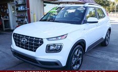 2022 Hyundai Venue SEL