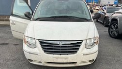 2005 Chrysler Town and Country Limited