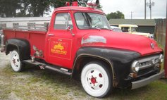 1953 Ford F-350 Firetruck pumper pickup truck