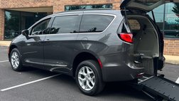 2017 Chrysler Pacifica Touring L FWD