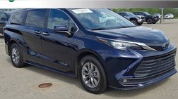 2025 Toyota Sienna XLE