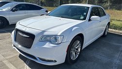 2019 Chrysler 300 Touring