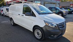 2017 Mercedes-Benz Metris Base