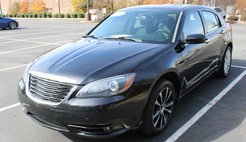 2013 Chrysler 200 Touring