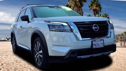 2024 Nissan Pathfinder Platinum