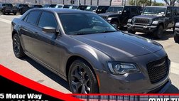 2023 Chrysler 300 Touring L