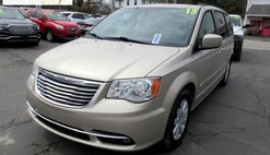 2015 Chrysler Town and Country Touring