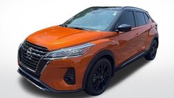 2022 Nissan Kicks SR
