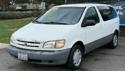 1999 Toyota Sienna CE