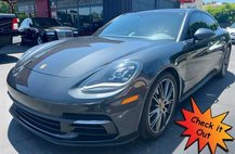 2019 Porsche Panamera 4