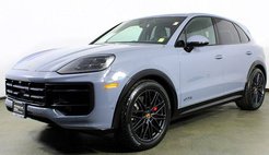 2025 Porsche Cayenne GTS