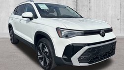 2025 Volkswagen Taos SE 4Motion