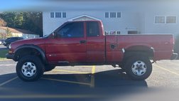 2000 Chevrolet S-10 LS