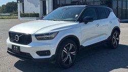 2022 Volvo XC40 T4 R-Design