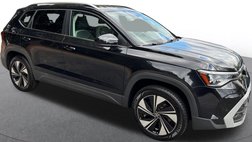 2025 Volkswagen Taos SE 4Motion