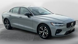 2024 Volvo S60 B5 Plus Dark Theme