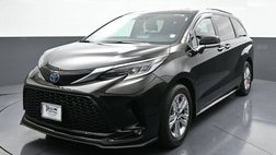 2022 Toyota Sienna XSE 7-Passenger