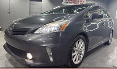 2013 Toyota Prius v Five