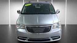 2013 Chrysler Town and Country Touring-L