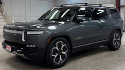2023 Rivian R1S Adventure