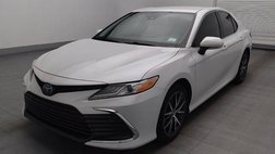 2022 Toyota Camry Hybrid XLE