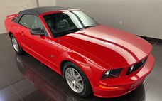 2005 Ford Mustang GT Premium