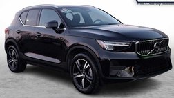 2025 Volvo XC40 B5 Core Bright Theme