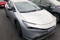 2025 Toyota Prius LE
