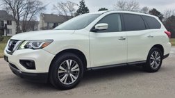 2020 Nissan Pathfinder SV