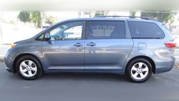 2017 Toyota Sienna LE