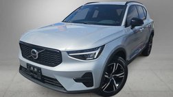 2024 Volvo XC40 Core