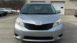 2013 Toyota Sienna 5dr 7-Pass Van V6 LE FWD (Natl)