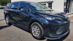 2021 Toyota Sienna LE 8-Passenger