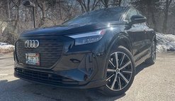 2022 Audi Q4 e-tron quattro Premium Plus 50
