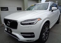 2017 Volvo XC90 T6 Momentum
