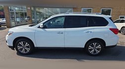 2020 Nissan Pathfinder SV