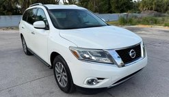 2016 Nissan Pathfinder SV