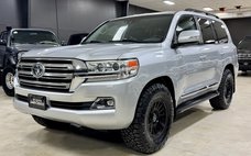 2016 Toyota Land Cruiser Base