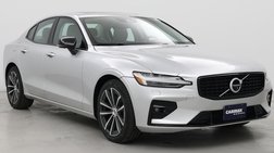 2022 Volvo S60 B5 Momentum