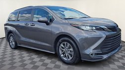 2022 Toyota Sienna XLE